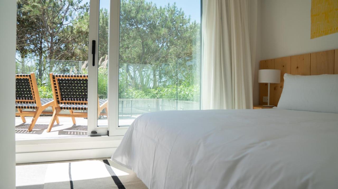 Casagrande Hotel & Beach Club Хосе-Игнасио Экстерьер фото A room at the hotel