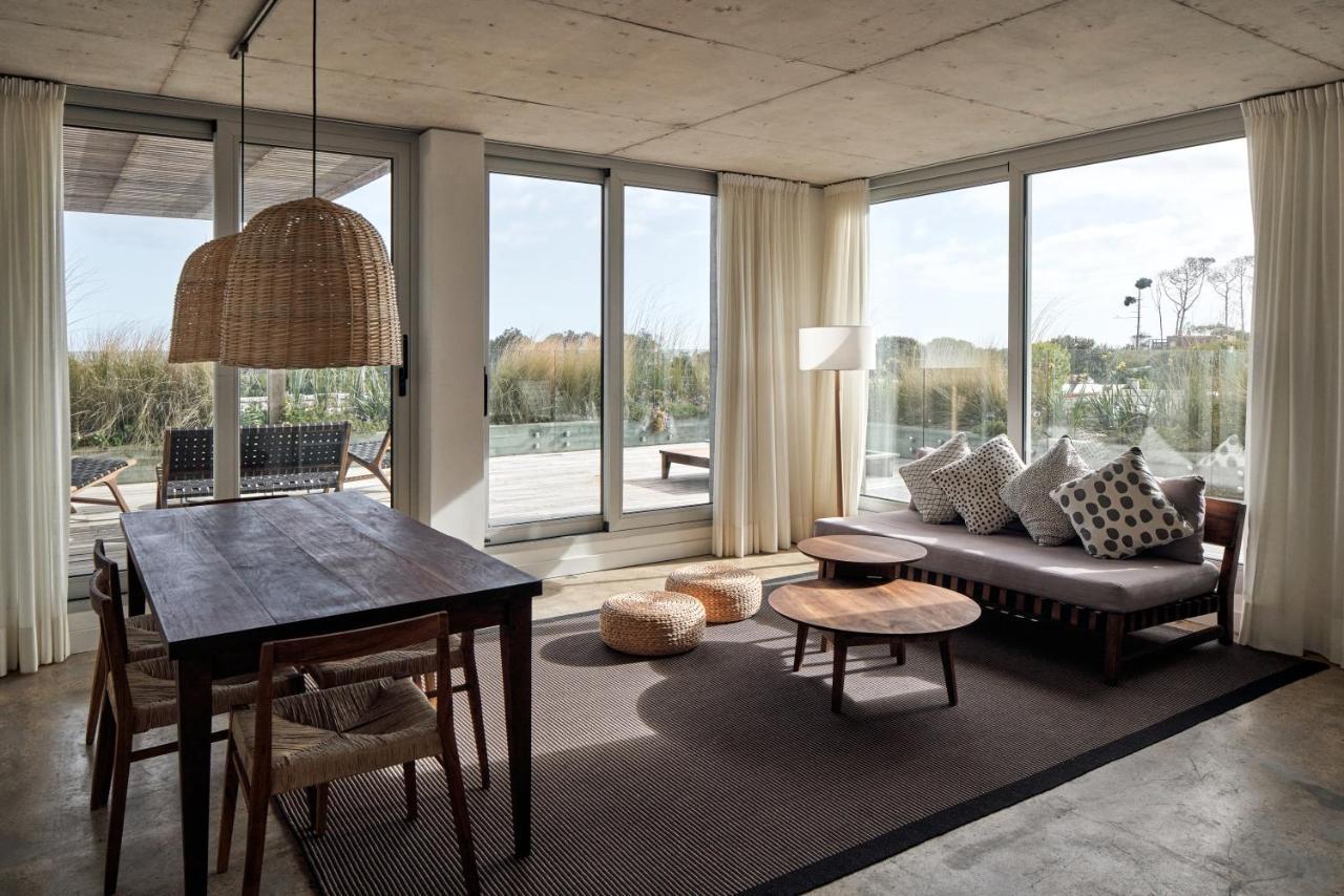 Casagrande Hotel & Beach Club Хосе-Игнасио Экстерьер фото The Living Room at The Standard East Village