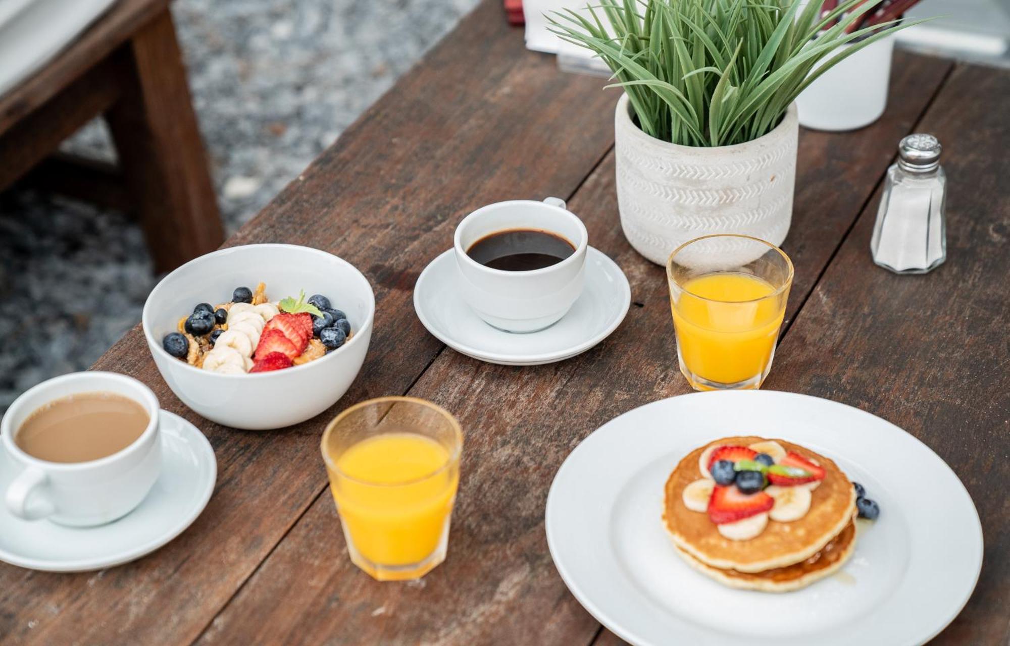 Casagrande Hotel & Beach Club Хосе-Игнасио Экстерьер фото A breakfast at the restaurant